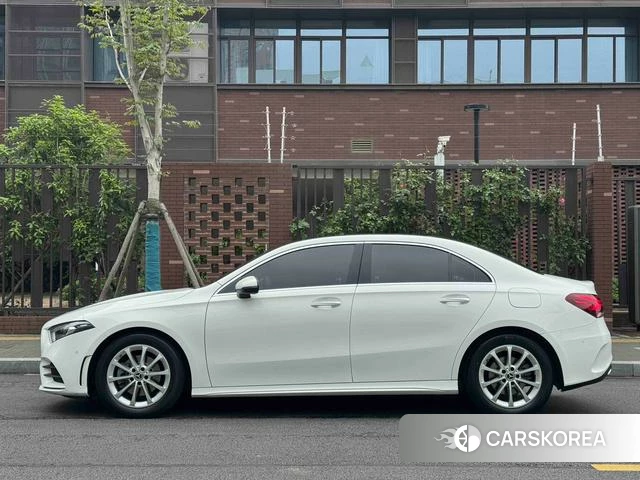 Mercedes-Benz A-Class 2021 Белый из Китая