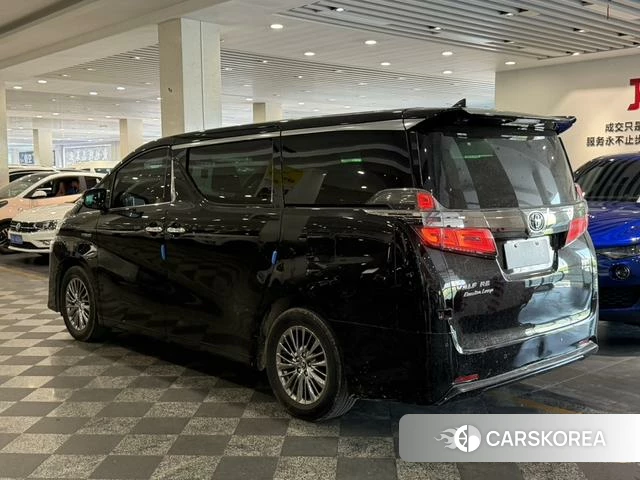 Toyota Vellfire 2021 Черный из Китая