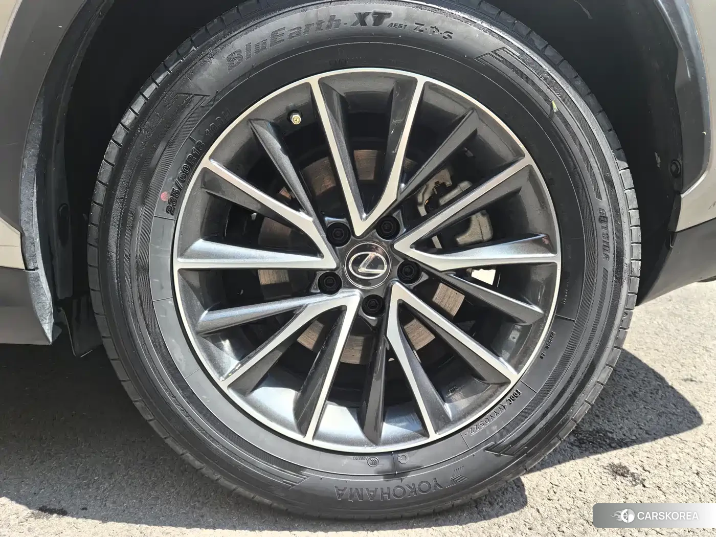 Lexus NX 2022 Silver/gray из Китая