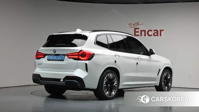 BMW iX3 2023 Белый из Кореи