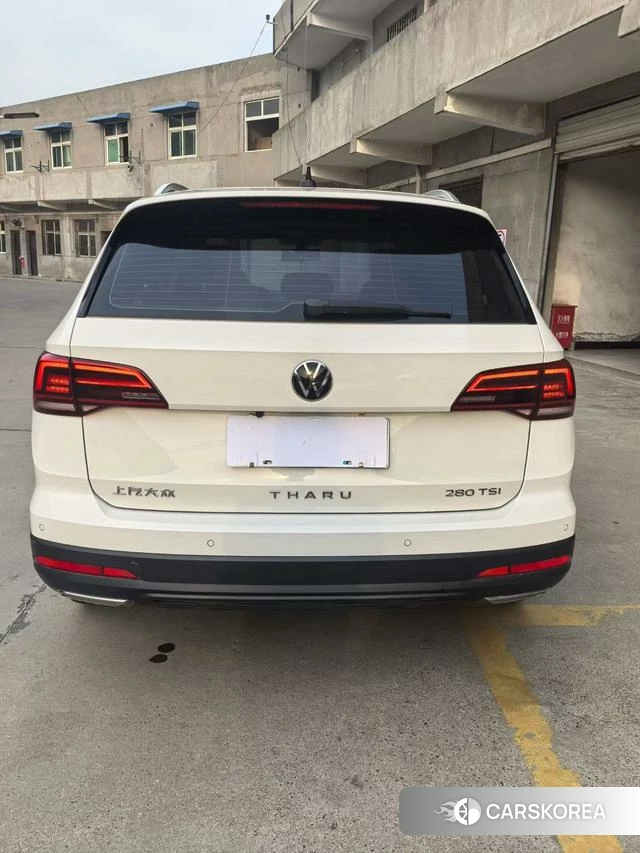 Volkswagen Tharu 2022 Белый из Китая