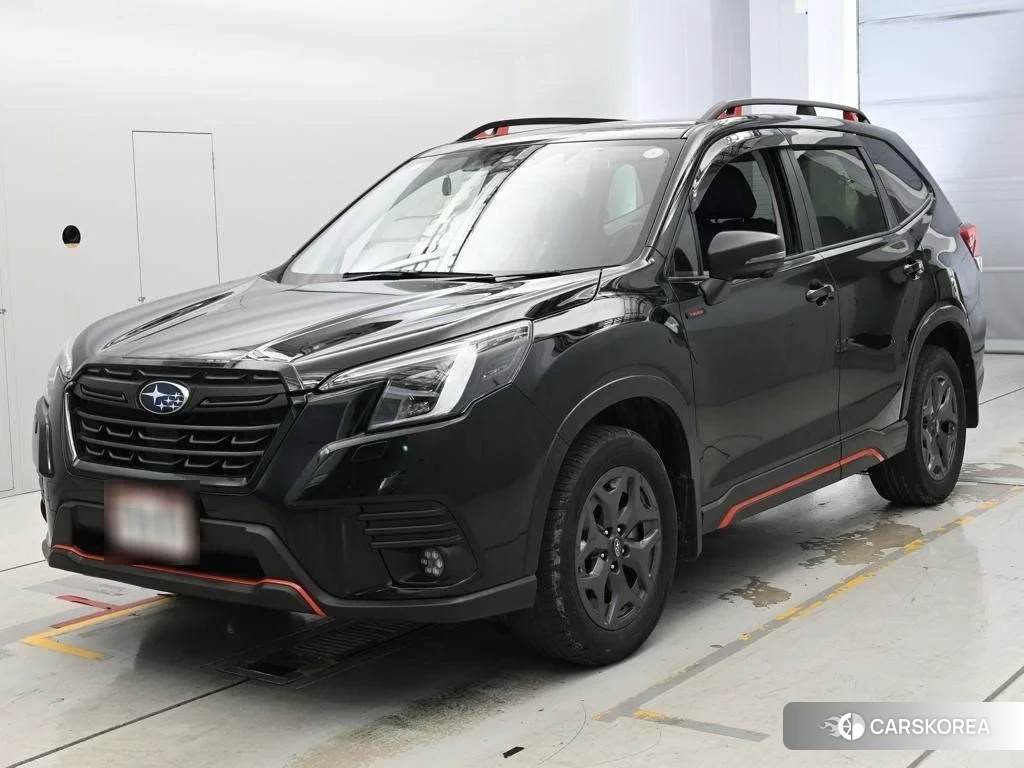 Subaru Forester 2023 из Японии