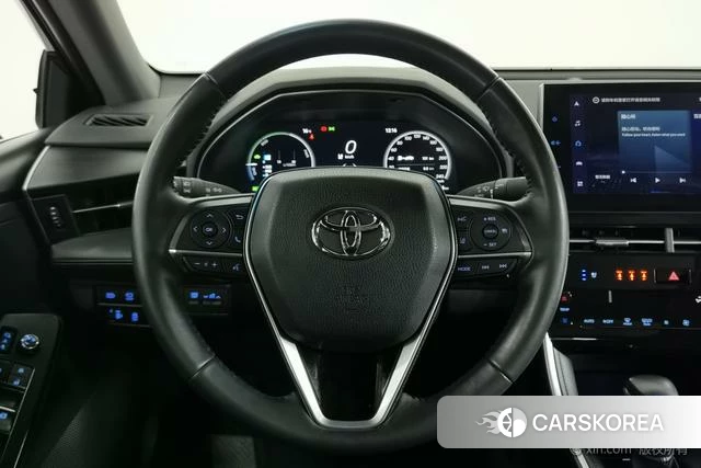 Toyota Avalon 2023 Черный из Китая