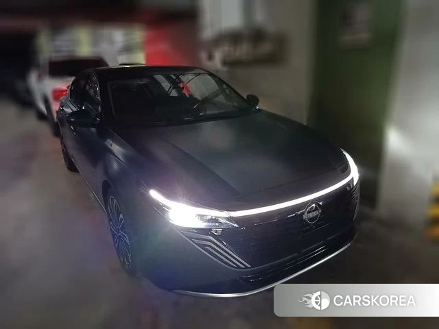 Nissan Altima 2026 Темно-серый из Китая