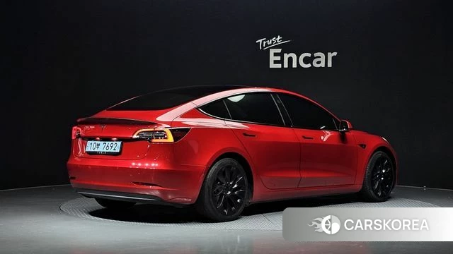 Tesla Model 3 2021 Красный из Кореи