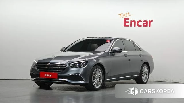 Mercedes-Benz E-Class W213 2022 Серый из Кореи