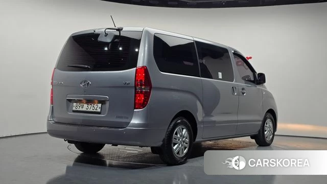 Hyundai Grand Starex 2018 Серый из Кореи