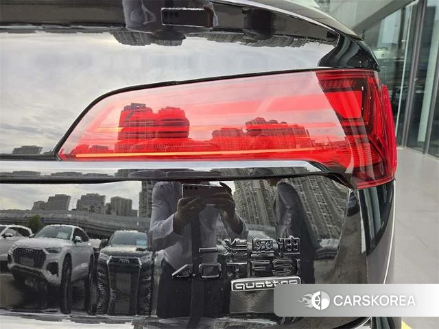 Audi Q5L 2023 Черный из Китая