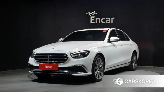 Mercedes-Benz E-Class W213 2023 Белый из Кореи