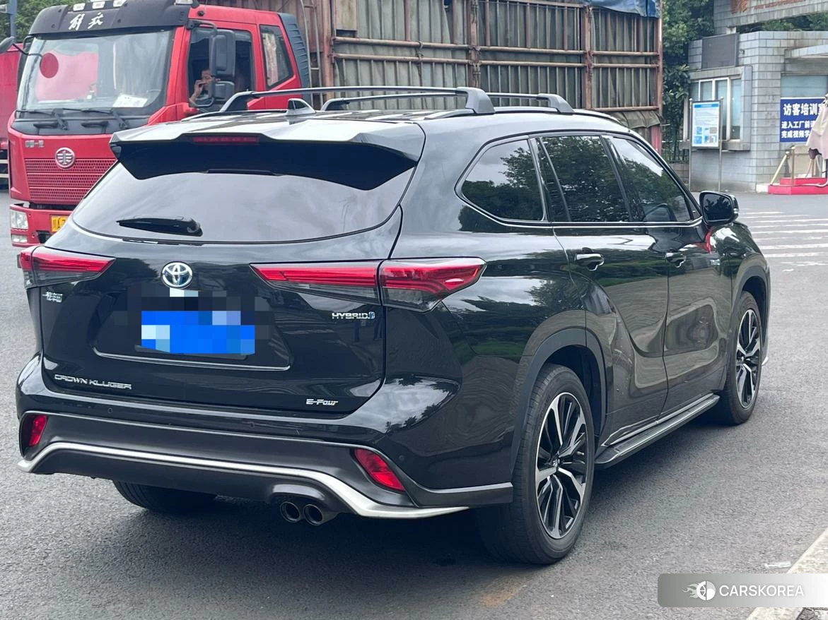 Toyota Crown 2021 Черный из Китая