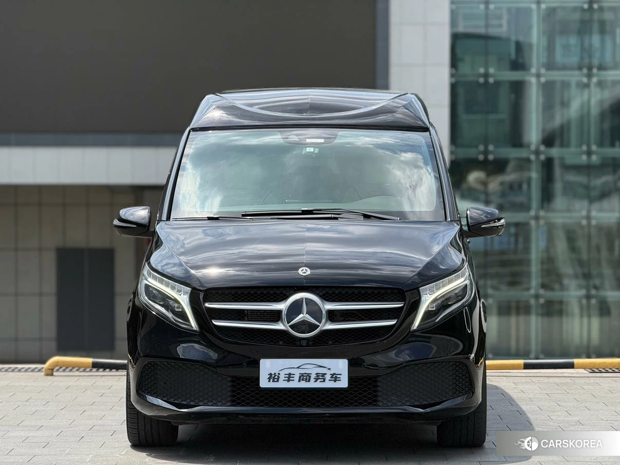 Mercedes-Benz V-Class 2022 Черный из Китая