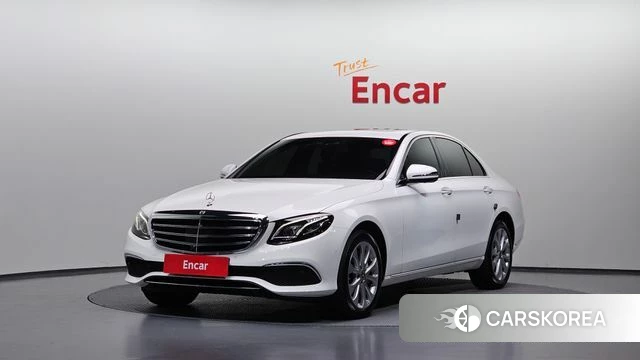 Mercedes-Benz E-Class W213 2020 Белый из Кореи