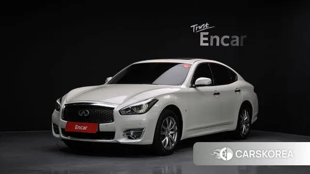 Infiniti Q70 2019 Белый из Кореи
