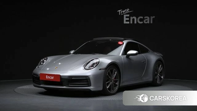 Porsche 911(992) 2020 Серебристо-серый из Кореи