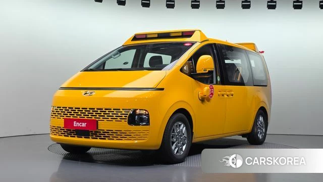 Hyundai Staria 2023 Желтый из Кореи