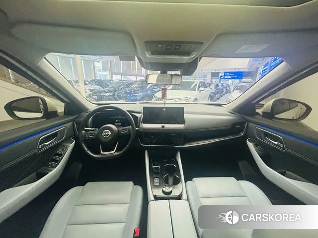 Nissan X-Trail 2023 Белый из Китая