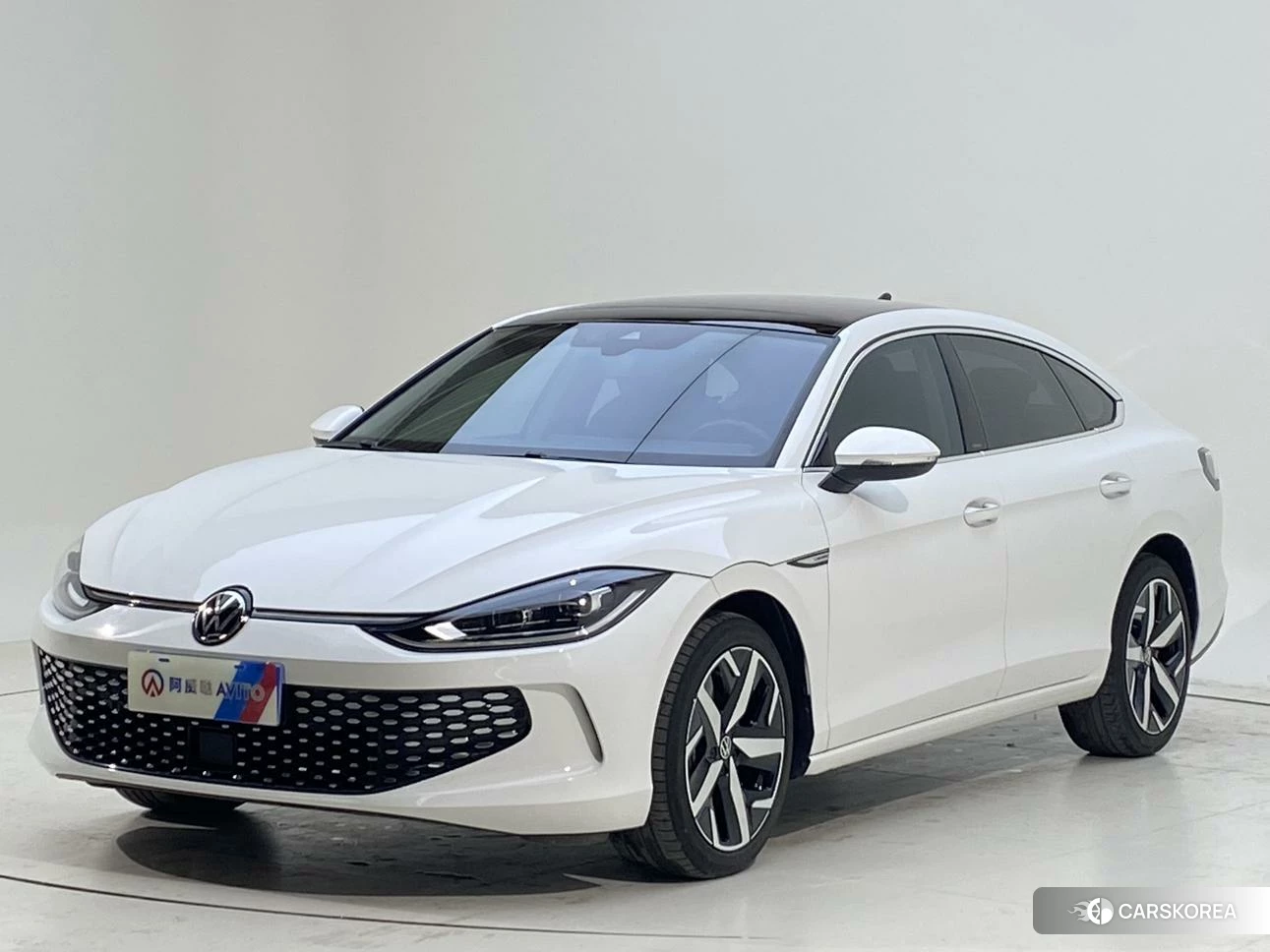Volkswagen Lamando 2022 Белый из Китая