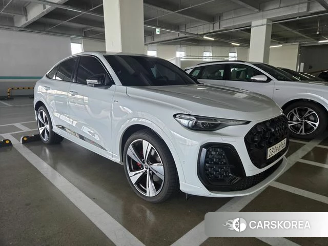 Audi Q5 (80A) 2025 Белый из Кореи
