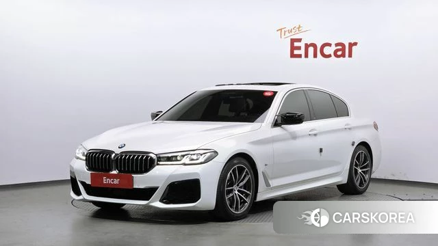 BMW 5 Series (G30) 2023 Белый из Кореи