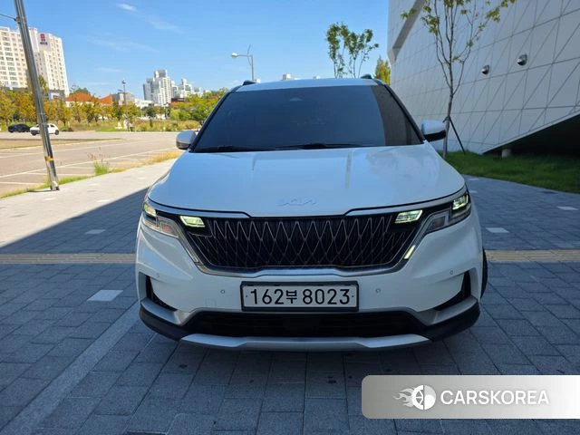 Kia Carnival 4th generation 2023 Белый из Кореи