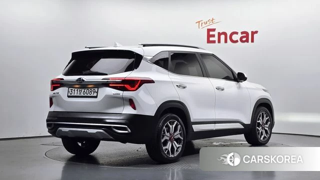 Kia Seltos 2020 Белый из Кореи