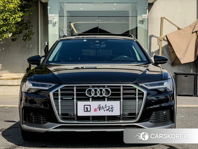 Audi A6 2022 Темно-серый из Китая