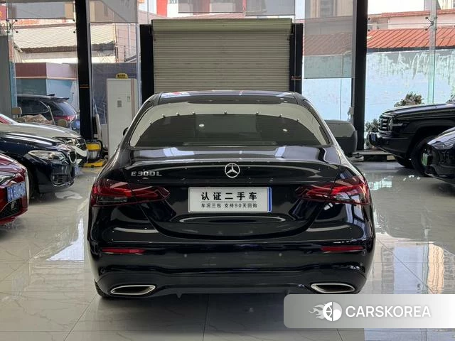 Mercedes-Benz E-Class 2021 Черный из Китая