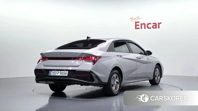 Hyundai The New Avante (CN7) 2024 Серебристо-серый из Кореи