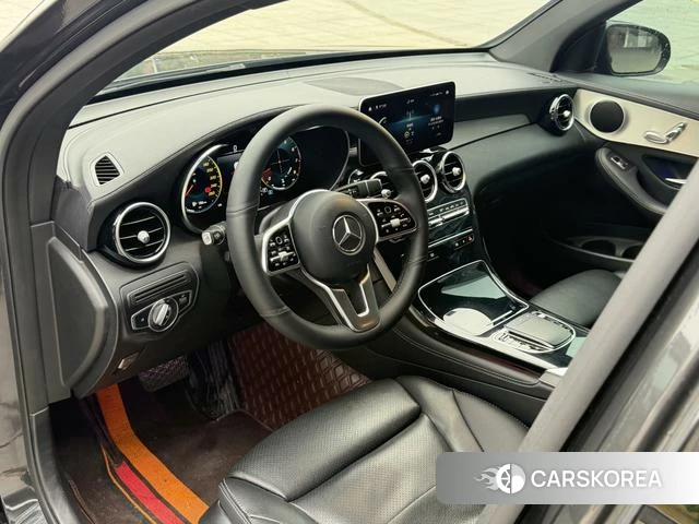 Mercedes-Benz GLC 2020 Темно-серый из Китая