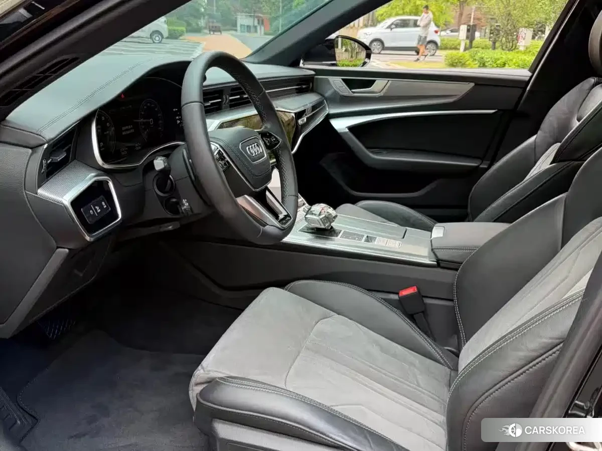 Audi A6L 2023 Черный из Китая