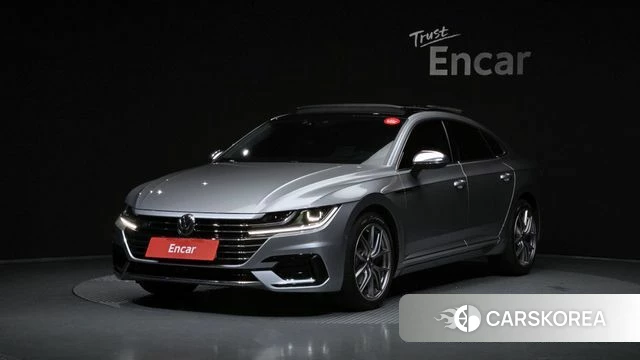 Volkswagen Arteon 2019 Серебристо-серый из Кореи