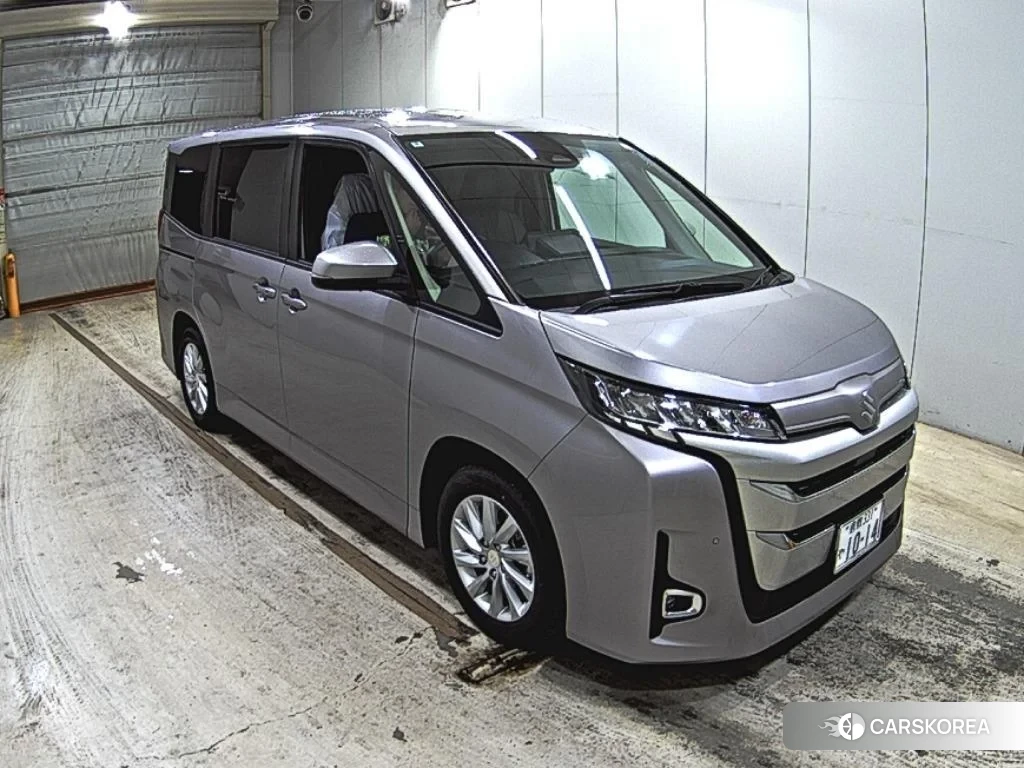 Suzuki Landy 2022 из Японии
