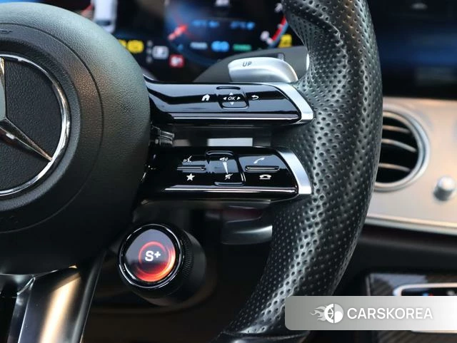 Mercedes-Benz AMG E-Class 2022 Темно-серый из Китая