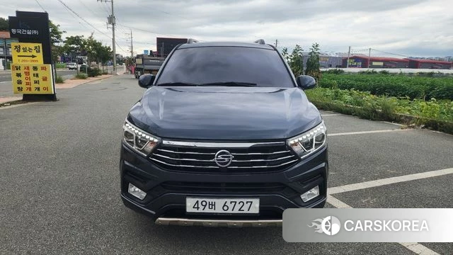 Ssangyong Korando Turismo 2019 Серый из Кореи
