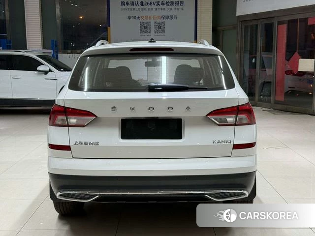 Skoda Kamiq 2022 Белый из Китая