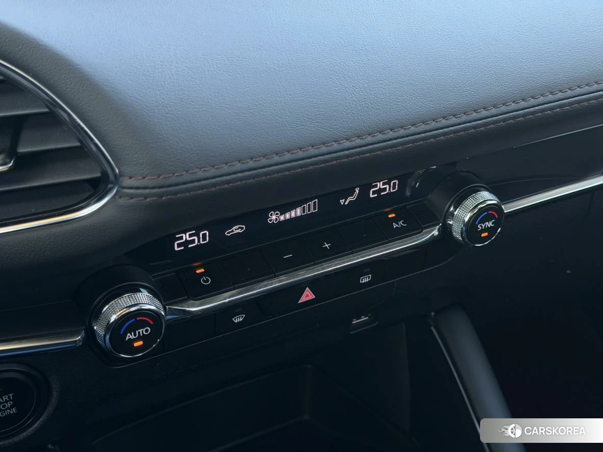 Mazda 3 2021 Белый из Китая