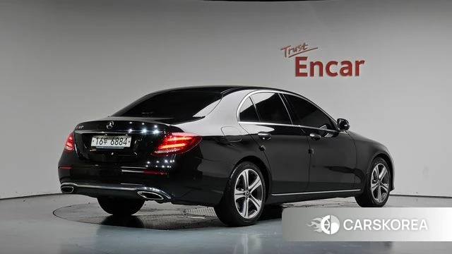 Mercedes-Benz E-Class W213 2019 Черный из Кореи