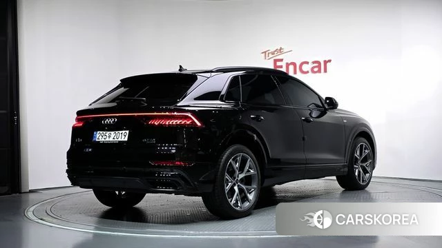 Audi Q8 (4M) 2023 Черный из Кореи