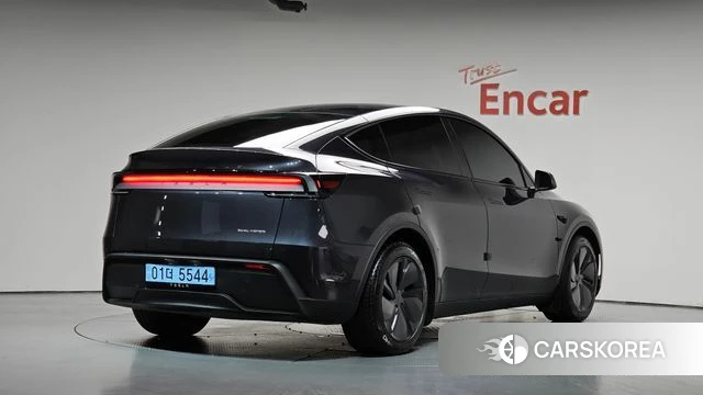 Tesla Model Y 2025 Серый из Кореи