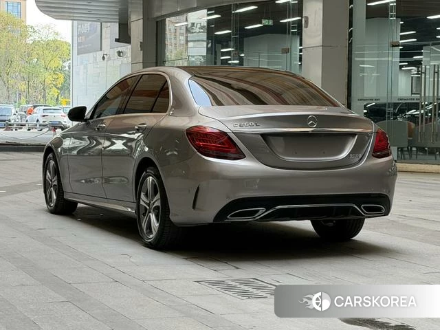 Mercedes-Benz C-class 2021 Серебристо-серый из Китая