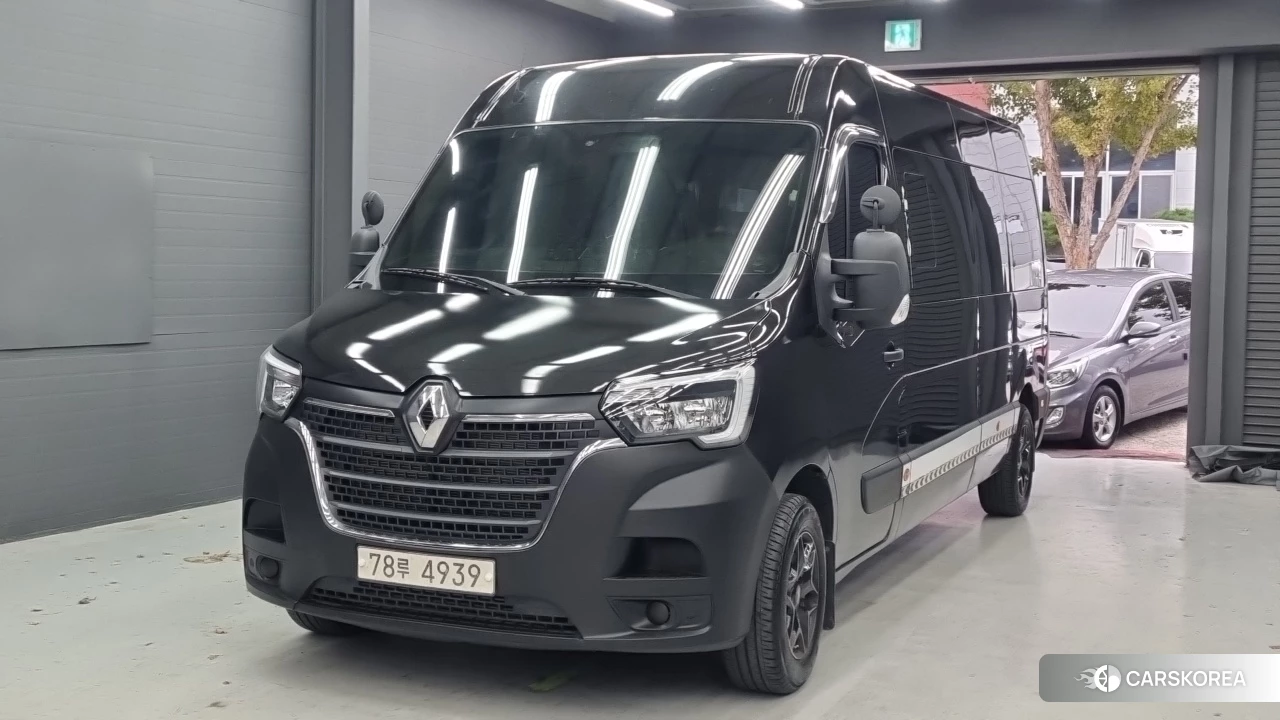 Renault Korea (Samsung) Master 2020 Черный из Кореи