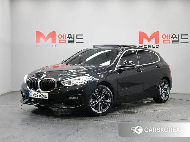 BMW 1 Series (F40) 2022 Черный из Кореи