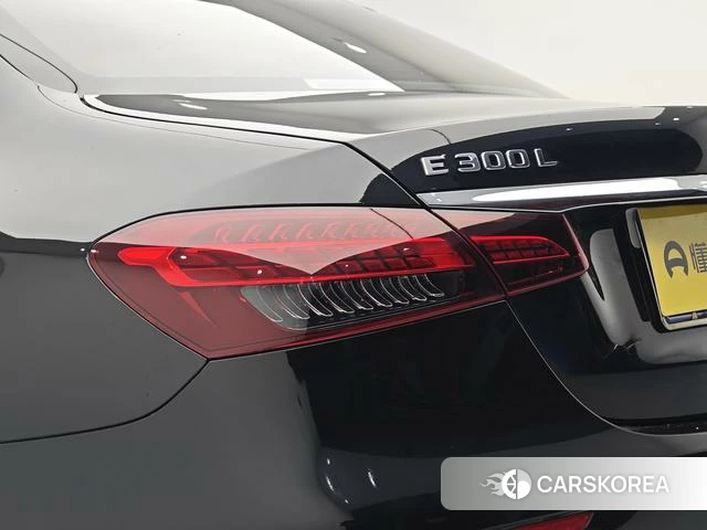 Mercedes-Benz E-Class 2023 Черный из Китая