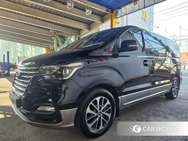 Hyundai The New Grand Starex 2018 Черный из Кореи