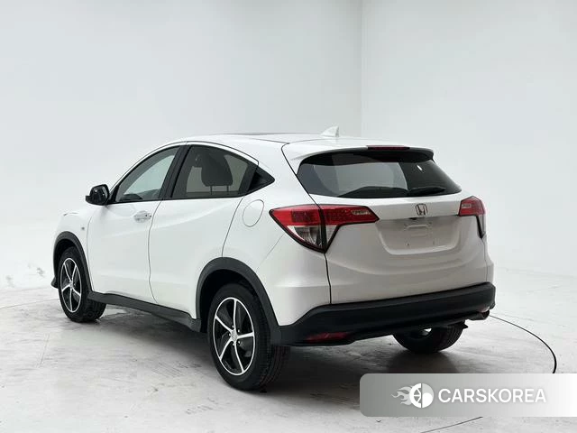 Honda Vezel 2021 Белый из Китая