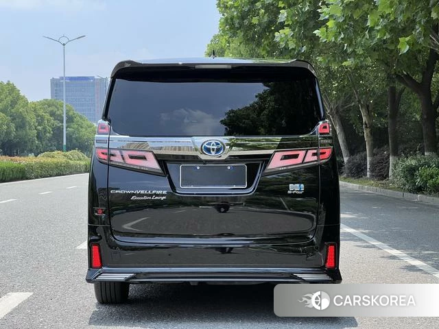 Toyota Vellfire 2021 Черный из Китая