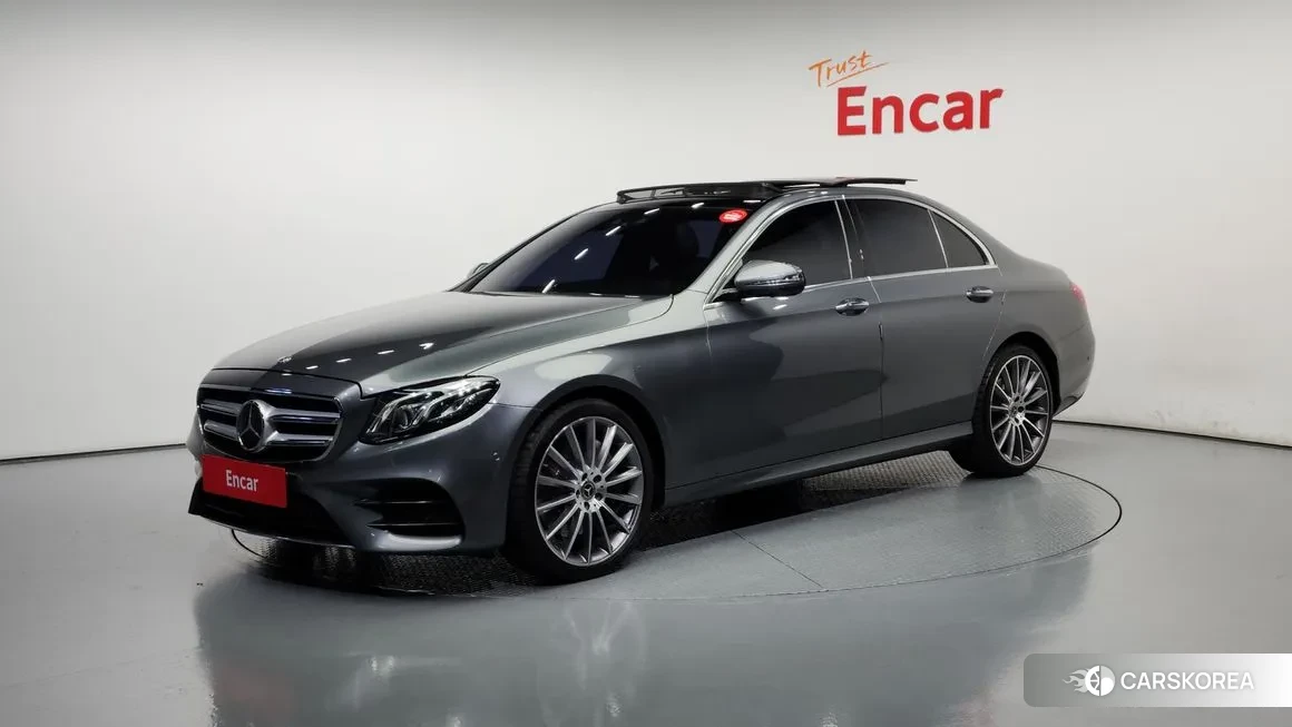 Mercedes-Benz E-Class W213 2019 Серый из Кореи