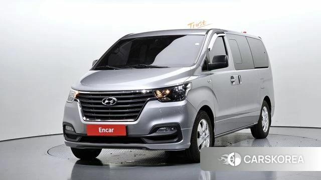 Hyundai The New Grand Starex 2018 Серебристо-серый из Кореи