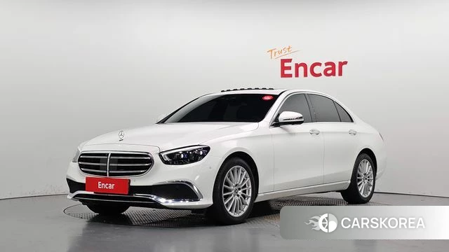 Mercedes-Benz E-Class W213 2022 Белый из Кореи