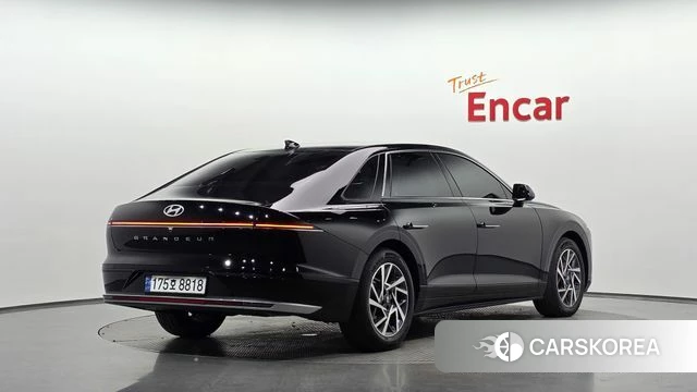 Hyundai Grandeur (GN7) 2023 Черный из Кореи